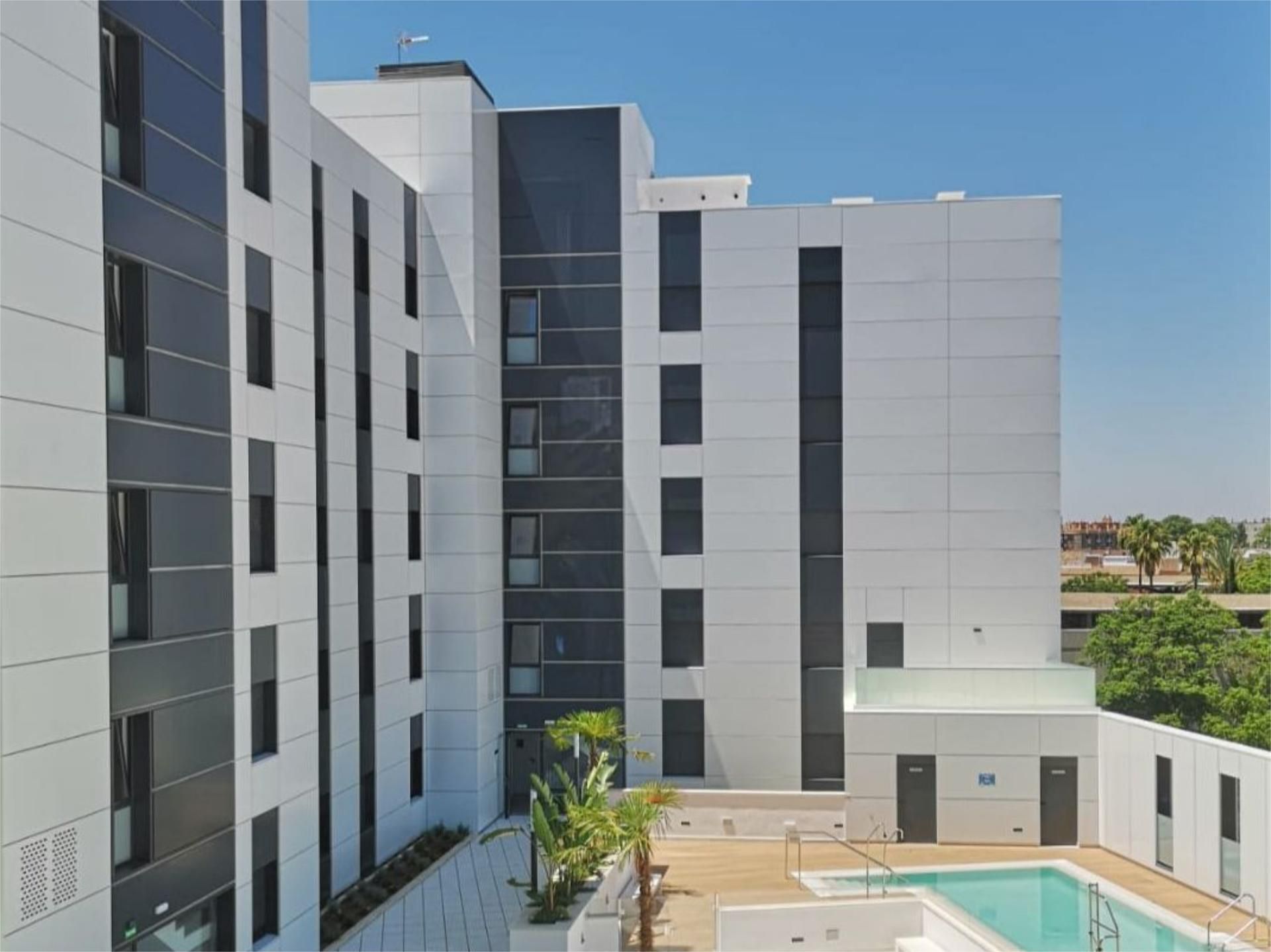 Vista exterior de Piso de alquiler en  Córdoba Capital con Aire acondicionado, Calefacción y Jardín privado