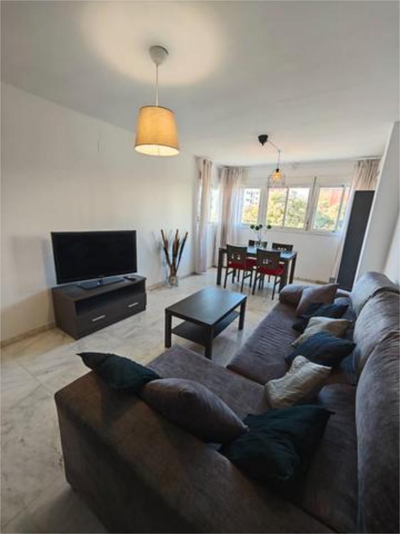 Flat to rent in Huerta Nueva Living room of Flat to rent in Estepona with Private garden, Swimming Pool and Furnished