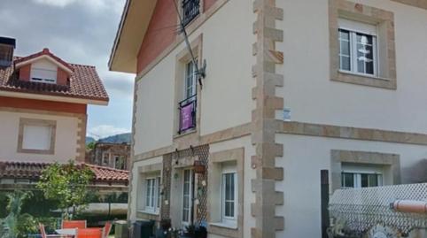 Foto 2 de Casa adosada en venta en Barrio Rioseco, 13, Guriezo, Cantabria