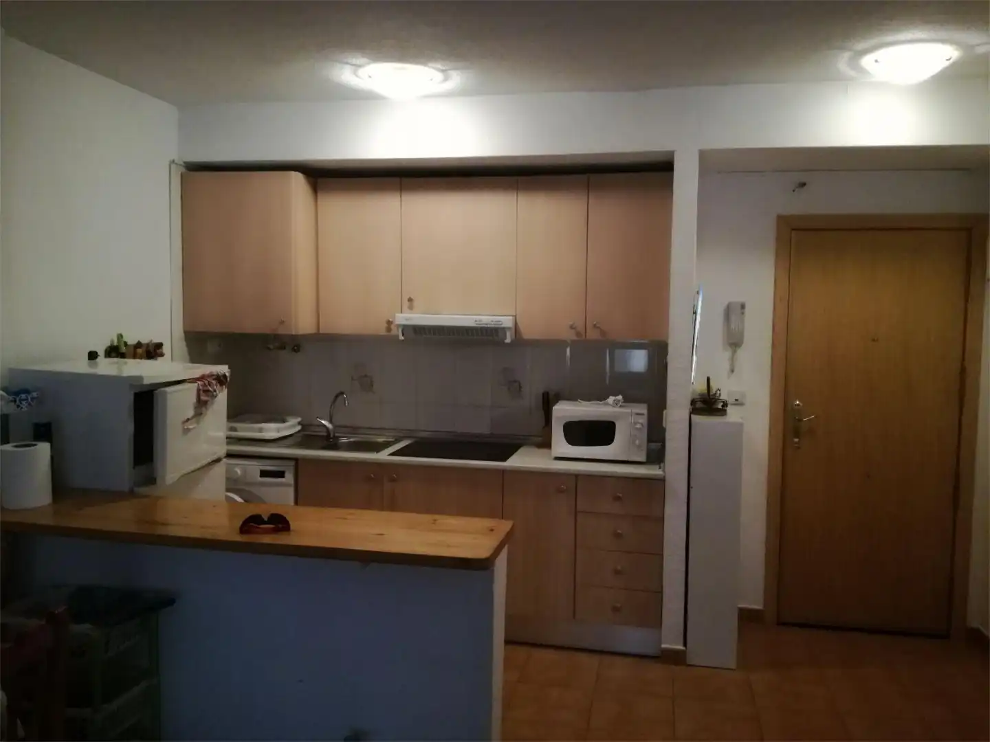 Piso en venta en Calle Joven Pura, 10, Antonio Machado Cocina de Piso en venta en Torrevieja con Calefacción, Piscina y Amueblado