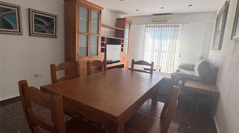 Foto 4 de Pis de lloguer a Carrer de Dolores Ibárruri, 8