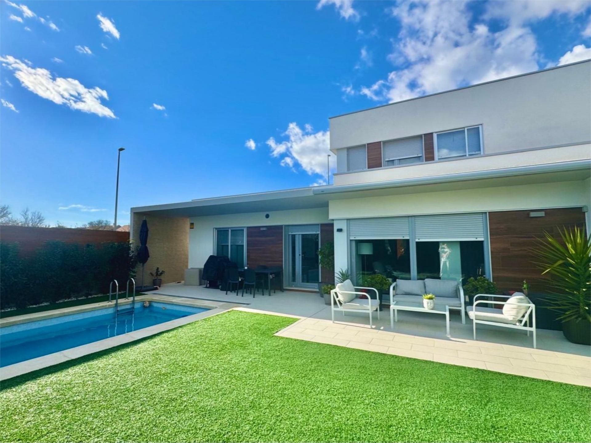 Piscina de Pis en venda en Cuarte de Huerva amb Aire condicionat i Piscina