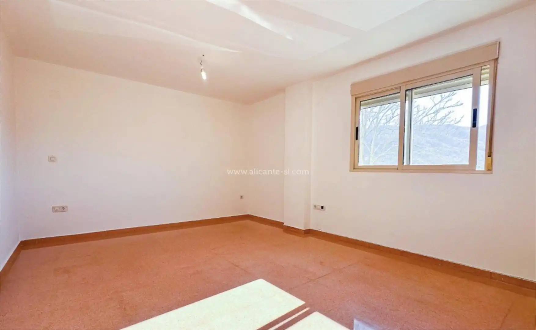 Habitación de Piso en venta en Hondón de las Nieves / El Fondó de les Neus con Trastero y Parking comunitario