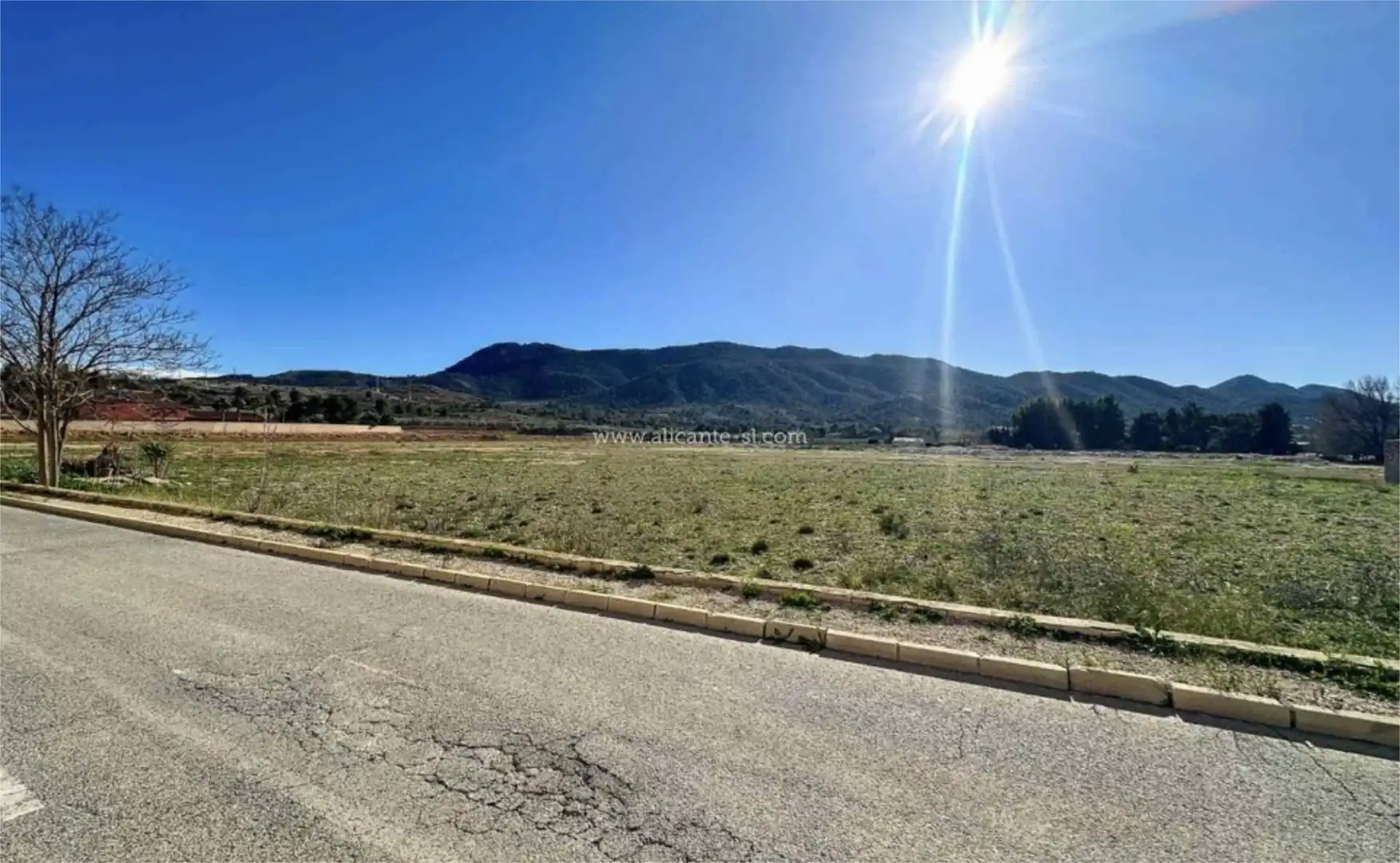 Piso en venta en Hondón de las Nieves / El Fondó de les Neus con Trastero y Parking comunitario