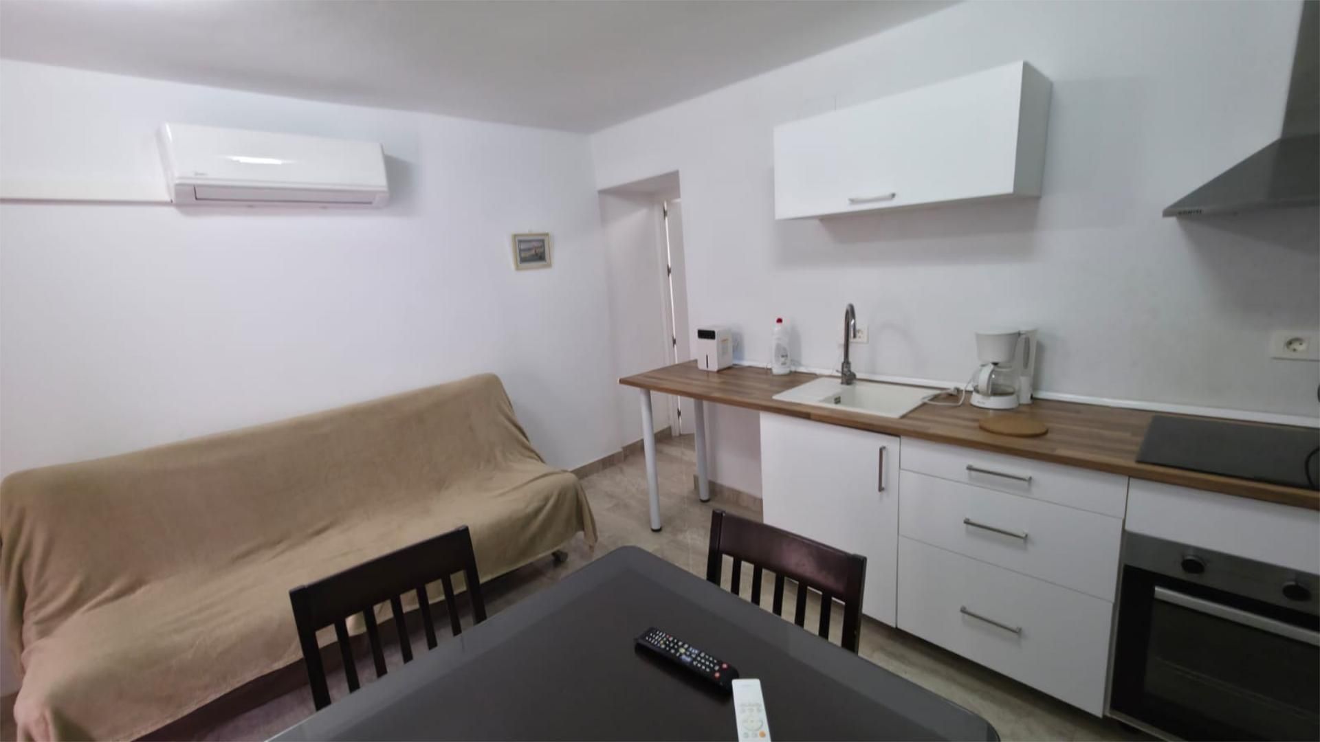 Cuina de Pis de lloguer en Úbeda amb Aire condicionat, Calefacció i Traster