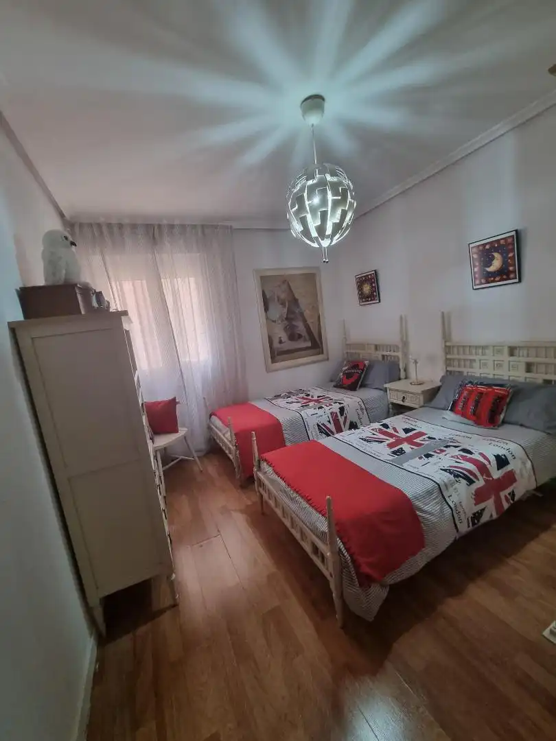 Piso en venta en Calle Francisco Cantera, 13, Centro Habitación de Piso en venta en Miranda de Ebro con Calefacción, Parquet y Amueblado