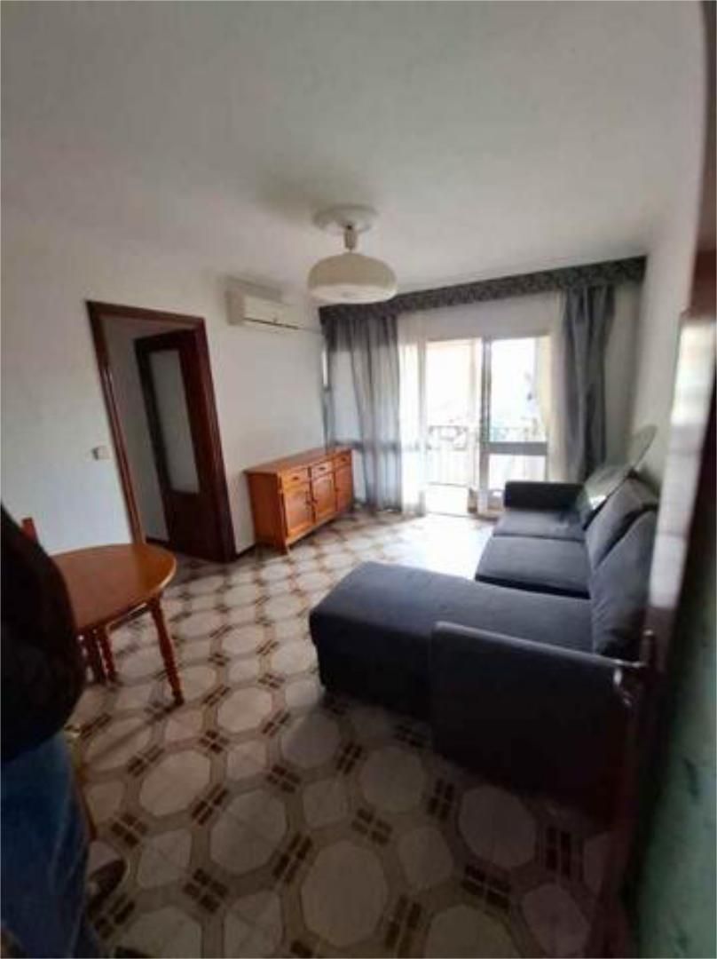 Flat to rent in Triana Oeste Flat to rent in Triana Oeste