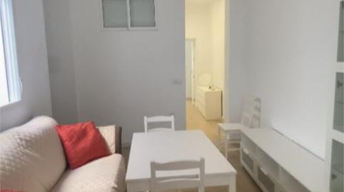 Foto 3 de Piso de alquiler en Avenida Escultora Miss Whitney, 20, Reina Victoria - Matadero,  Huelva Capital