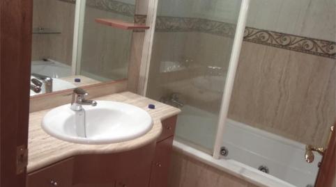 Foto 3 de Pis de lloguer a Carrer Pablo Picasso, 4