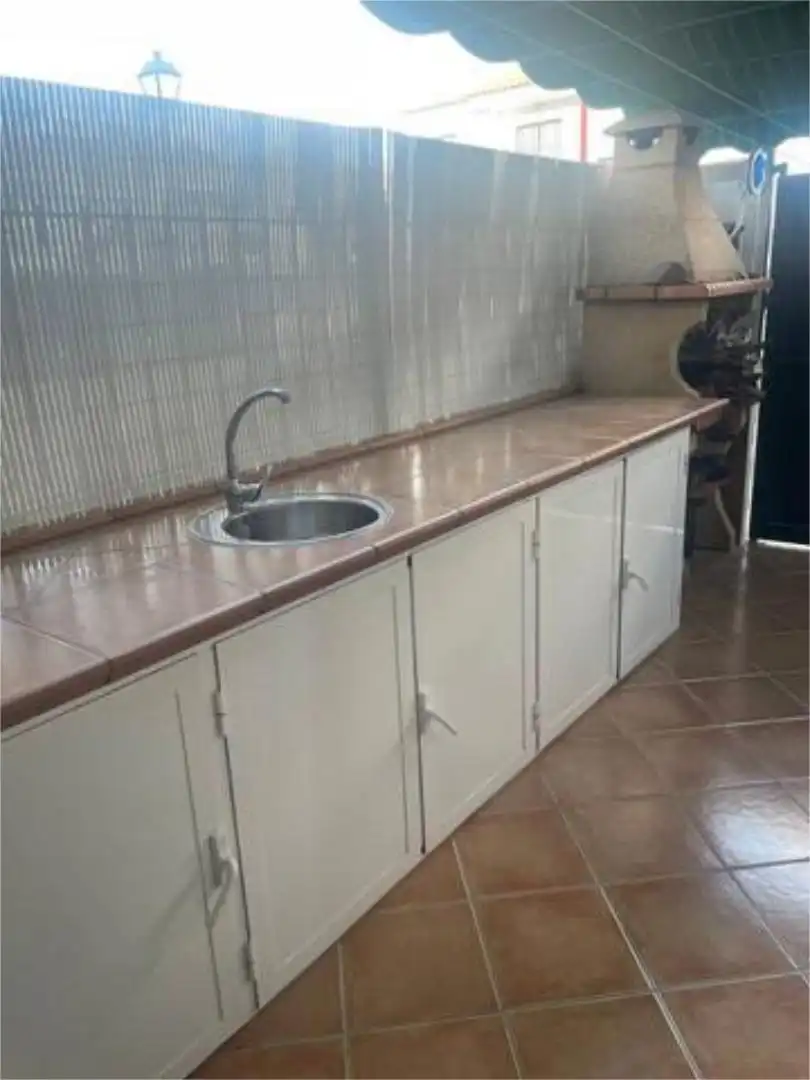 Casa o xalet en venda a La Antilla Cuina de Casa o xalet en venda en La Antilla amb Terrassa i Piscina