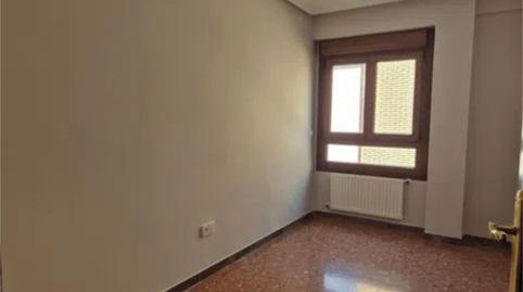 Flat to rent in Avenida del Tenor Fleta, 61, Parque Miraflores, Zaragoza Capital - image 5 Photo 5 of Flat to rent in Avenida del Tenor Fleta, 61, Parque Miraflores, Zaragoza Capital