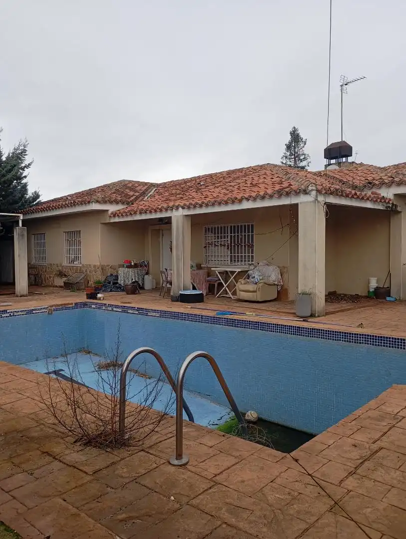 Piscina de Casa o chalet en venta en Sevilla la Nueva con Aire acondicionado, Terraza y Piscina