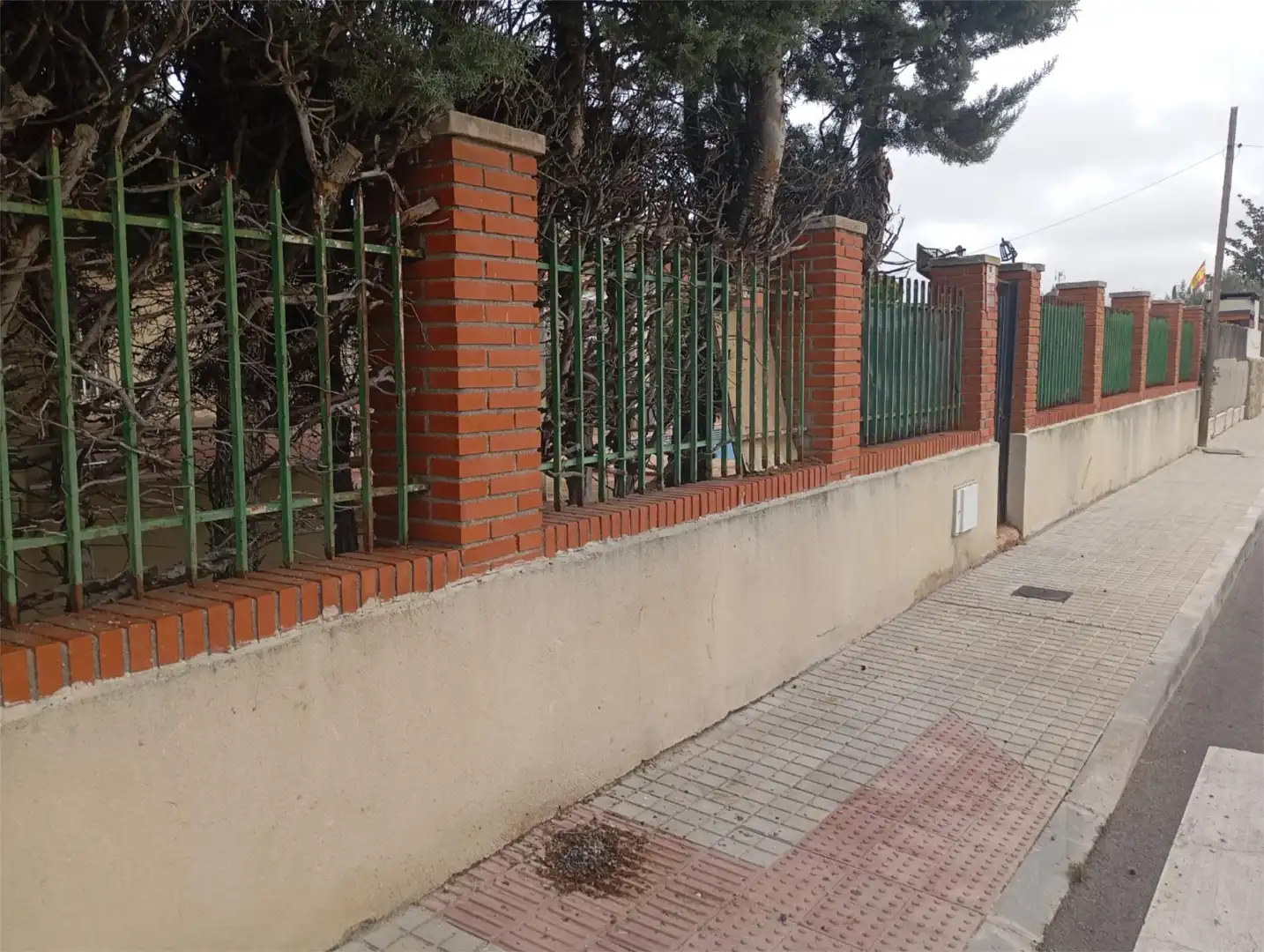 Vista exterior de Casa o chalet en venta en Sevilla la Nueva con Aire acondicionado, Terraza y Piscina