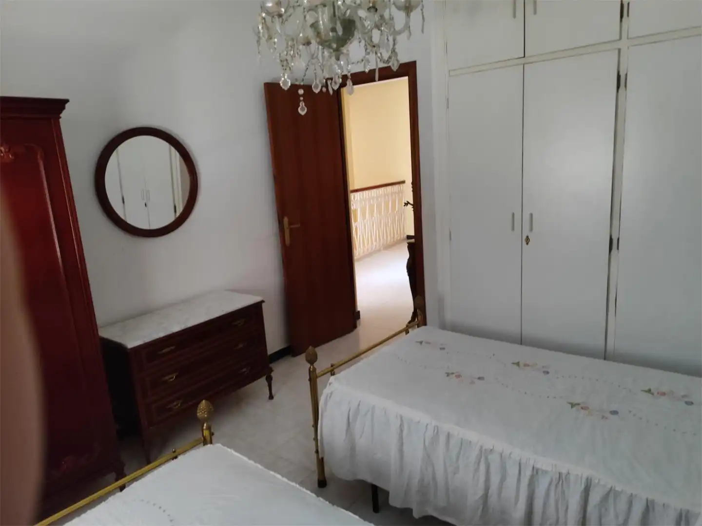 Casa adosada en venda a Calle Tumbon, 5, Don Benito Dormitori de Casa adosada en venda en Don Benito amb Aire condicionat i Balcó
