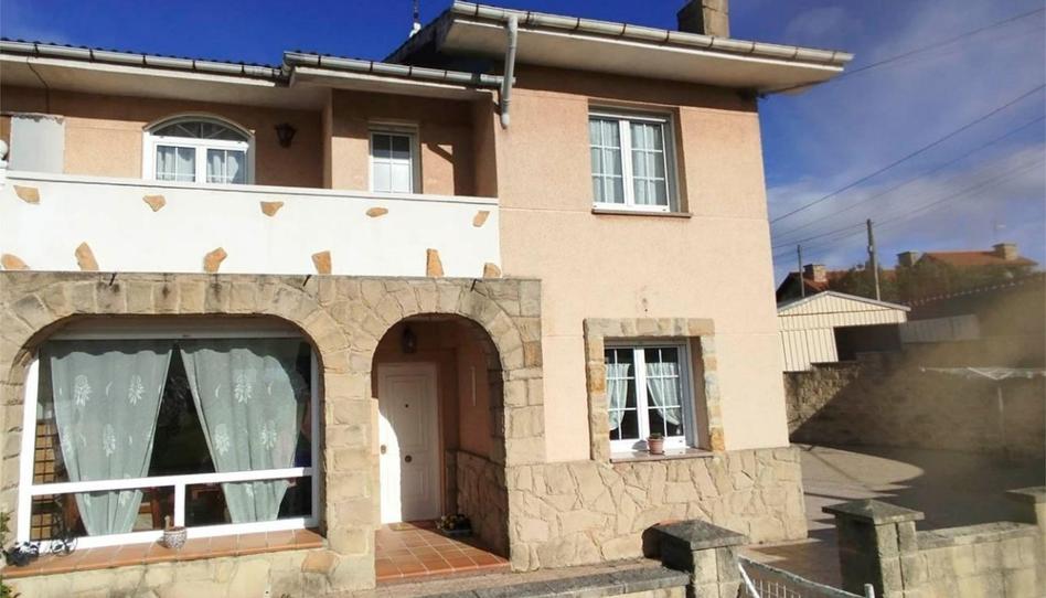 Casa adosada en venta en Vv-2, 65, Quintes - Arroes, Villaviciosa - imagen 1 Foto 1 de Casa adosada en venta en Vv-2, 65, Quintes - Arroes, Villaviciosa