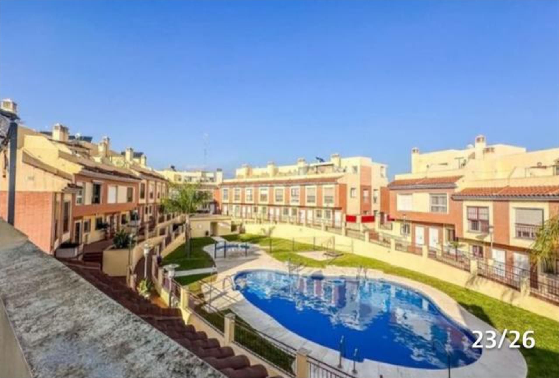 Casa adosada de lloguer a Almayate Casa adosada de lloguer a Almayate