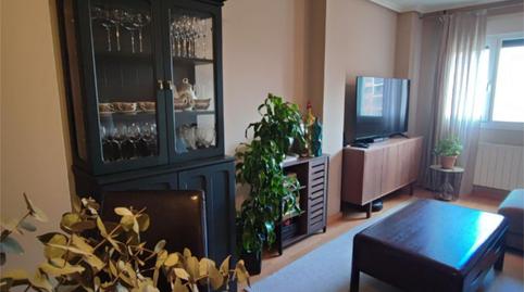 Foto 2 de Pis en venda a Calle Rafael Alberti, 13