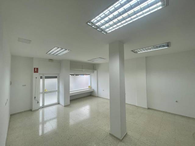 Local comercial en Alquiler en Calle Trujillo, 10 en Norte - Blanca Paloma