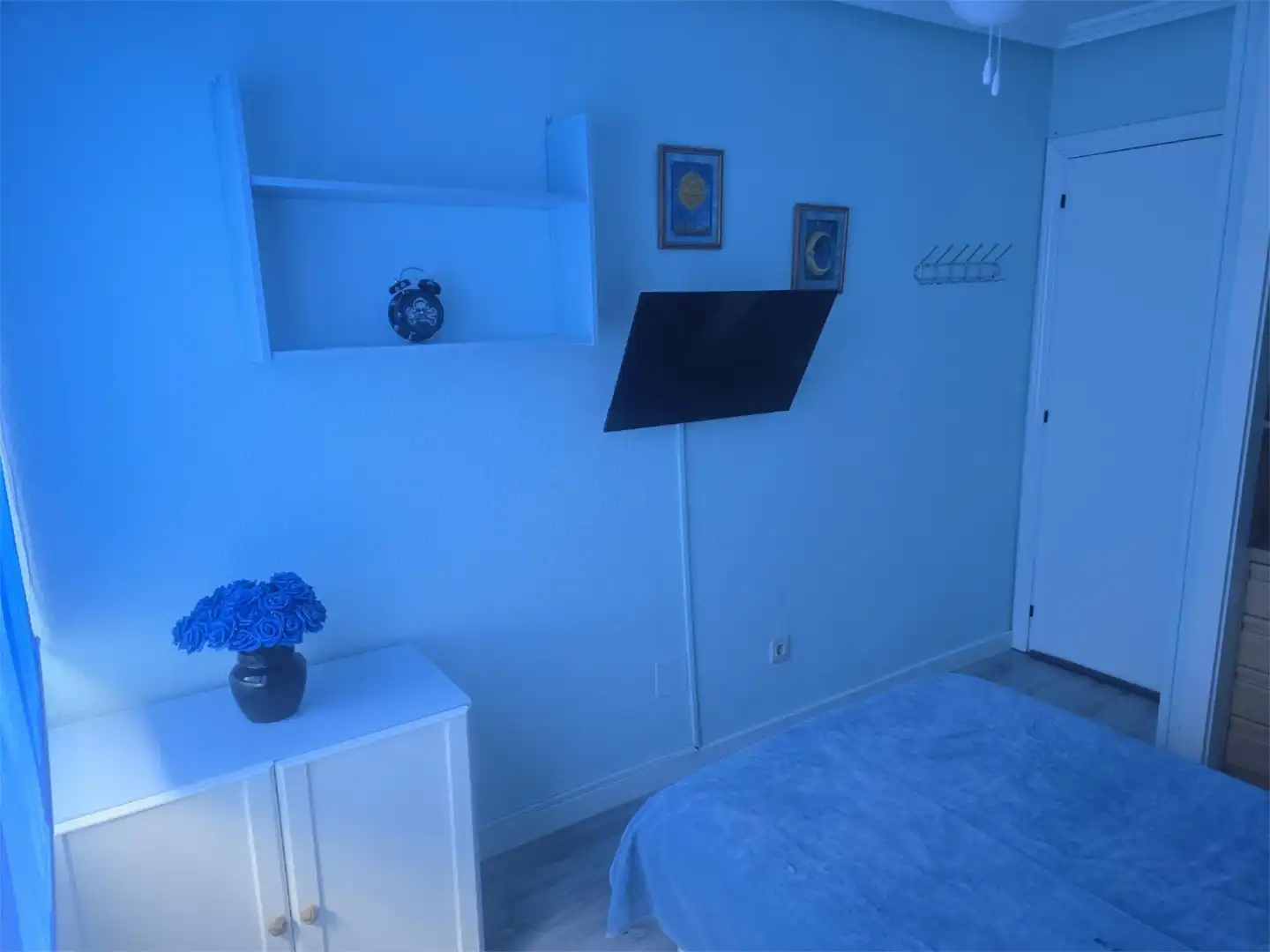 Room in Calle Dodge, Orcasitas
