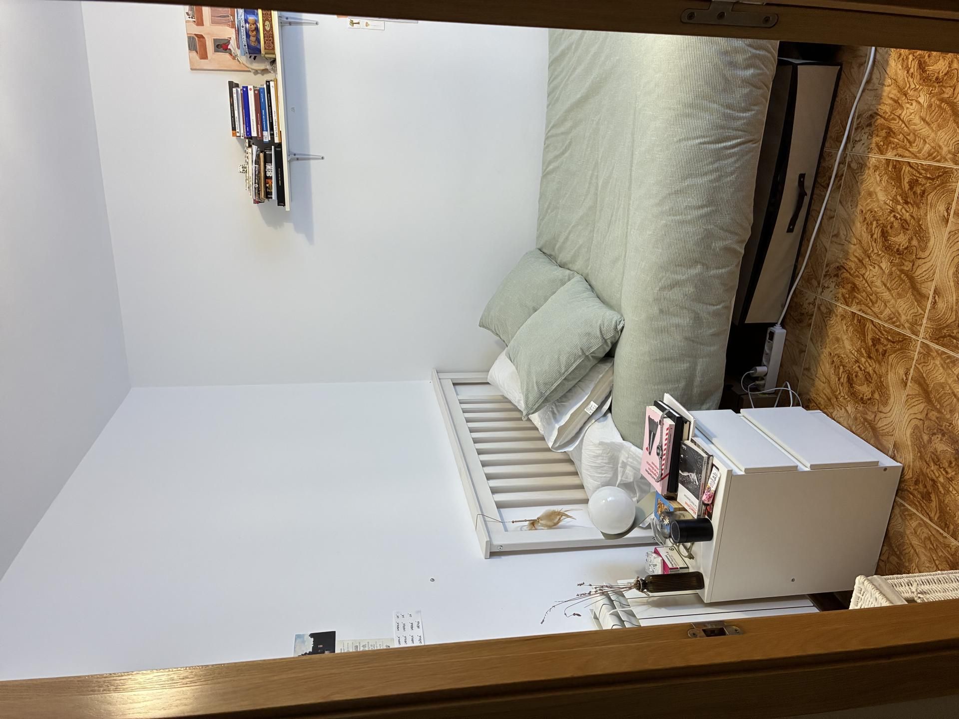 Habitación de Piso para compartir en Santiago de Compostela  con Calefacción, Trastero y Amueblado