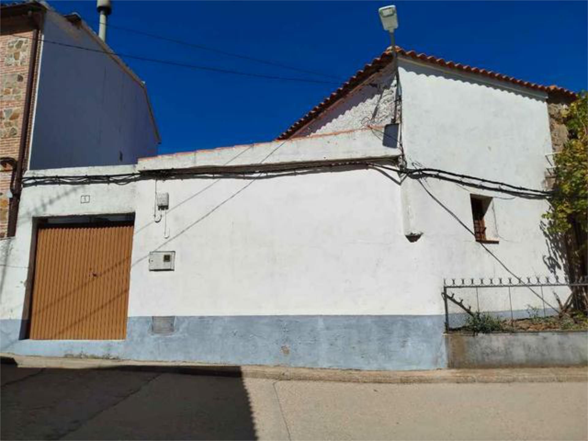 Exterior view of House or chalet for sale in Los Navalucillos