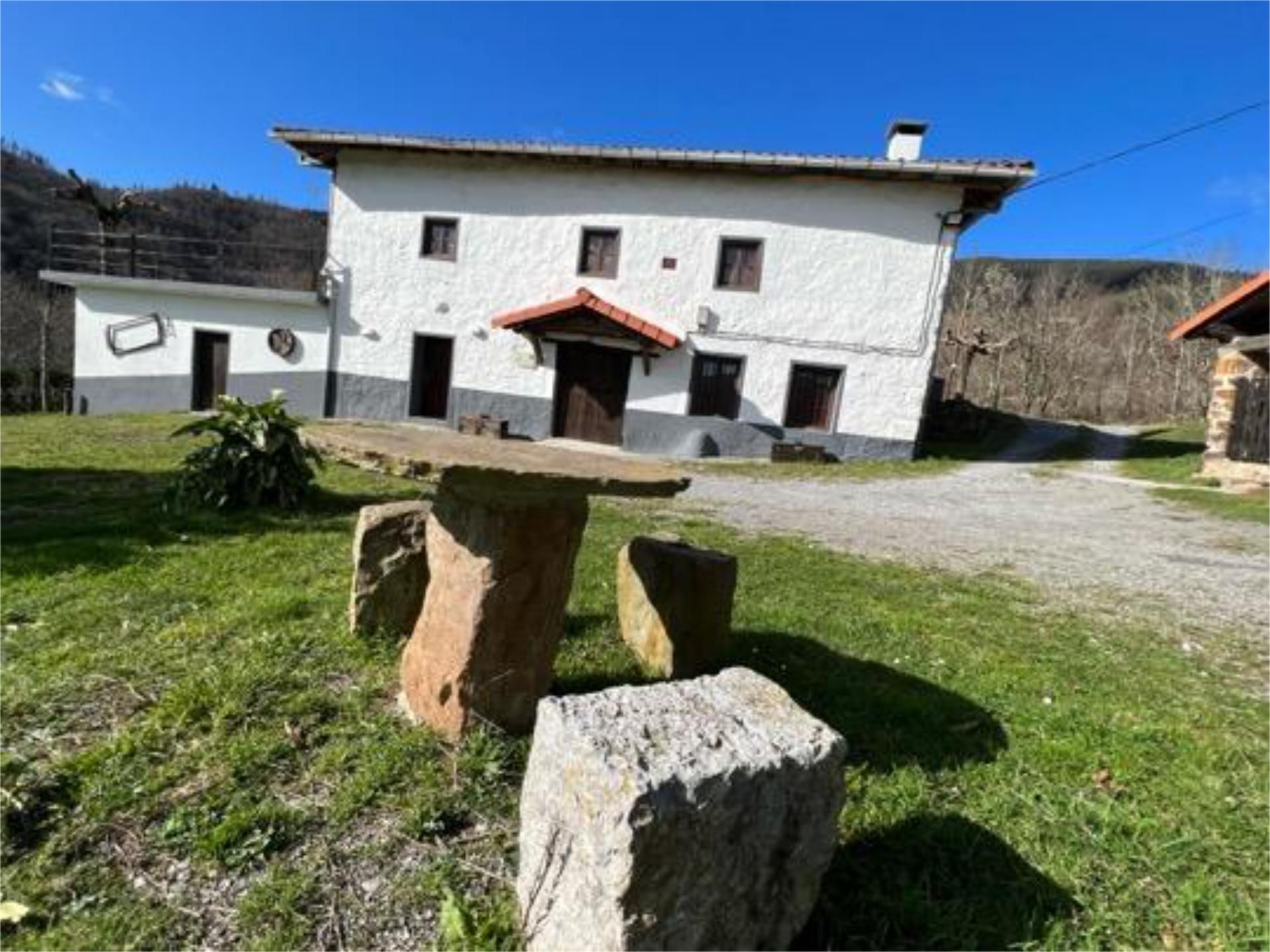 Vista exterior de Casa o xalet en venda en Mendaro amb Terrassa