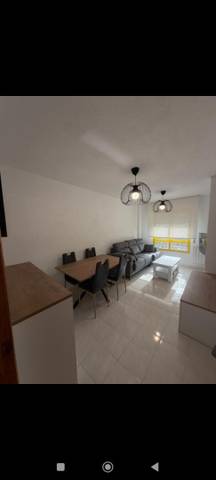 Piso en Alquiler en Cubelo, 68 en Galende