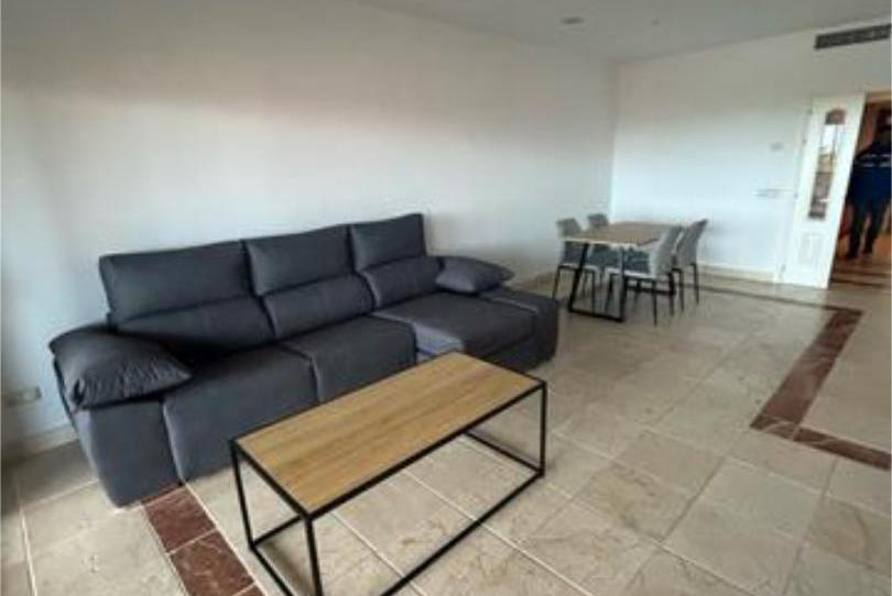 Apartment to rent in Benatalaya, Estepona - image 1 Photo 1 of Apartment to rent in Benatalaya, Estepona