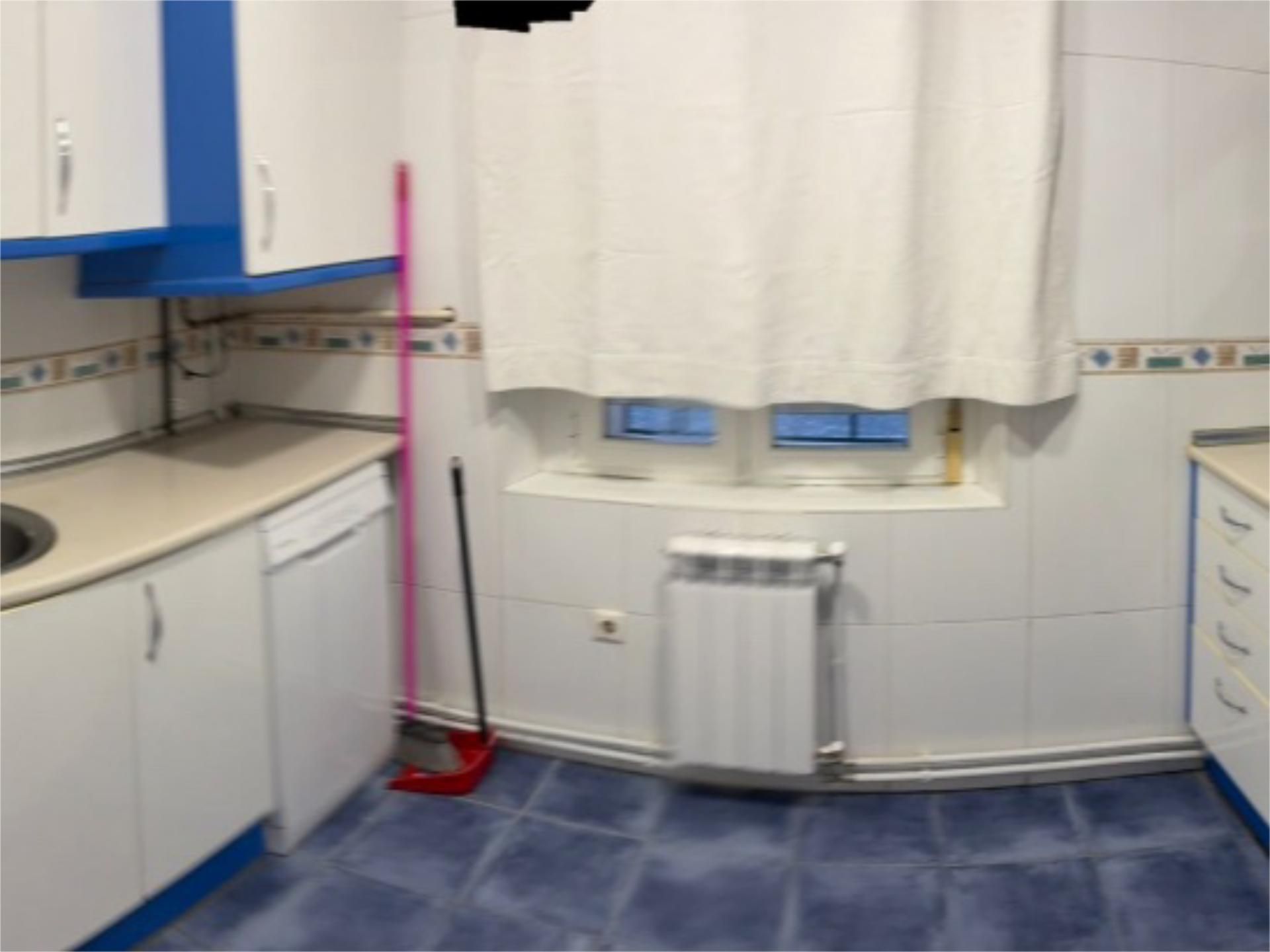 Planta baixa per a compartir a Travesía San Julián, 12, San Agustín - Parque Europa