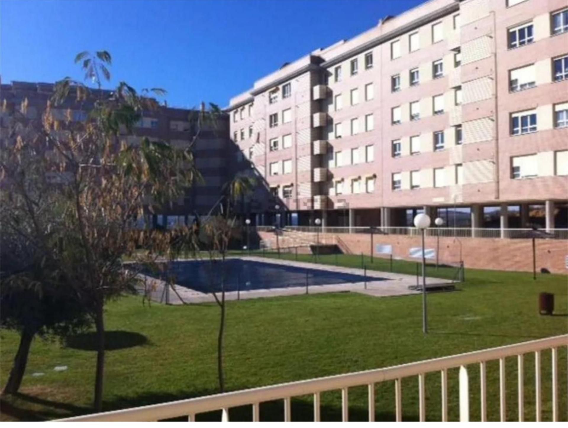 Swimming pool of Flat for sale in  Toledo Capital  with Heating, Private garden and Parquet flooring