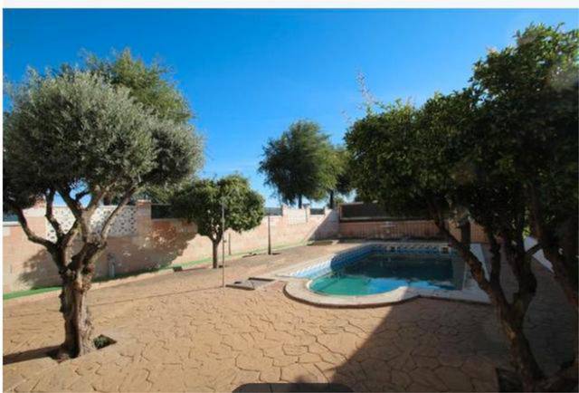 Casa adosada en Venta en Ugena