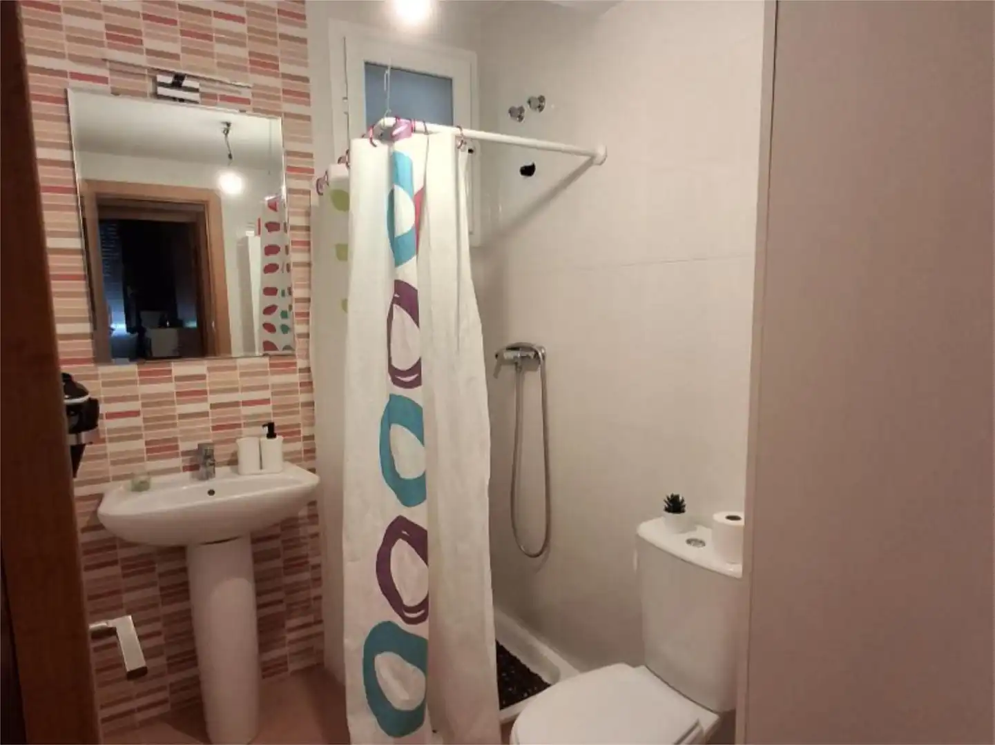 Bathroom of Flat for sale in Palma del Río  with Air Conditioner, Heating and Private garden