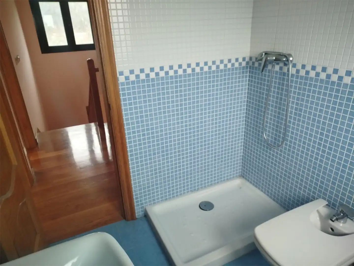 Baño de Piso en venta en Lugo con Calefacción, Jardín privado y Parquet