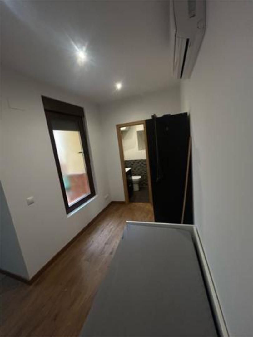 Pis en venda a Casco Histórico Dormitori de Pis en venda en Toledo Capital amb Calefacció, Terrassa i Traster