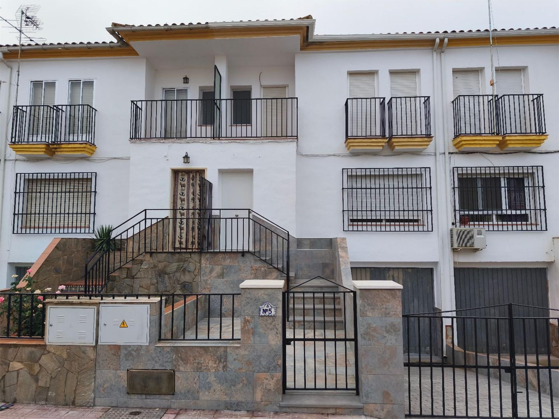 Casa adosada en venda a Calle Paloma, 11, Benalúa Vista exterior de Casa adosada en venda en Benalúa