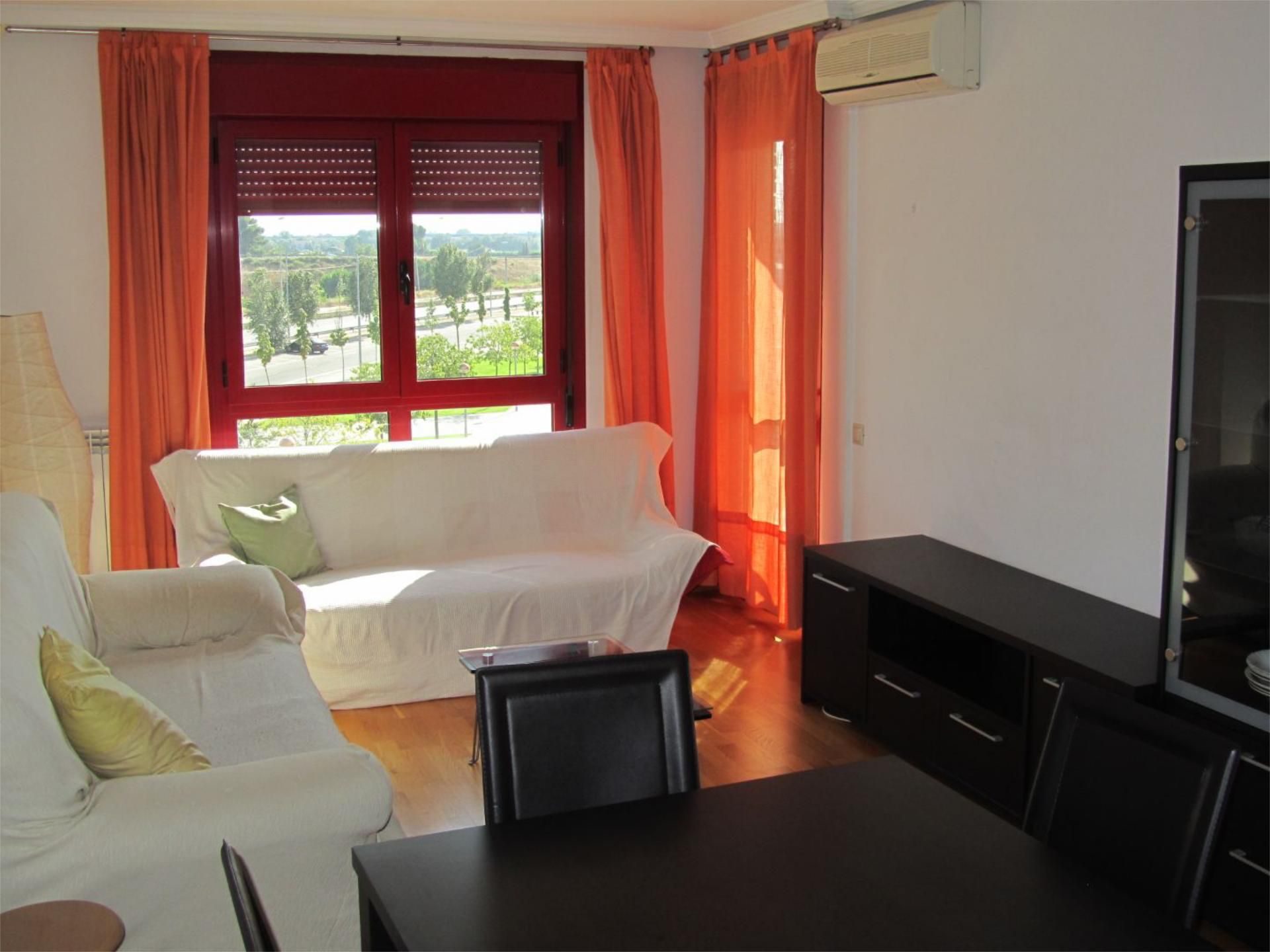 Habitación de Piso de alquiler en  Lleida Capital con Aire acondicionado, Calefacción y Parquet