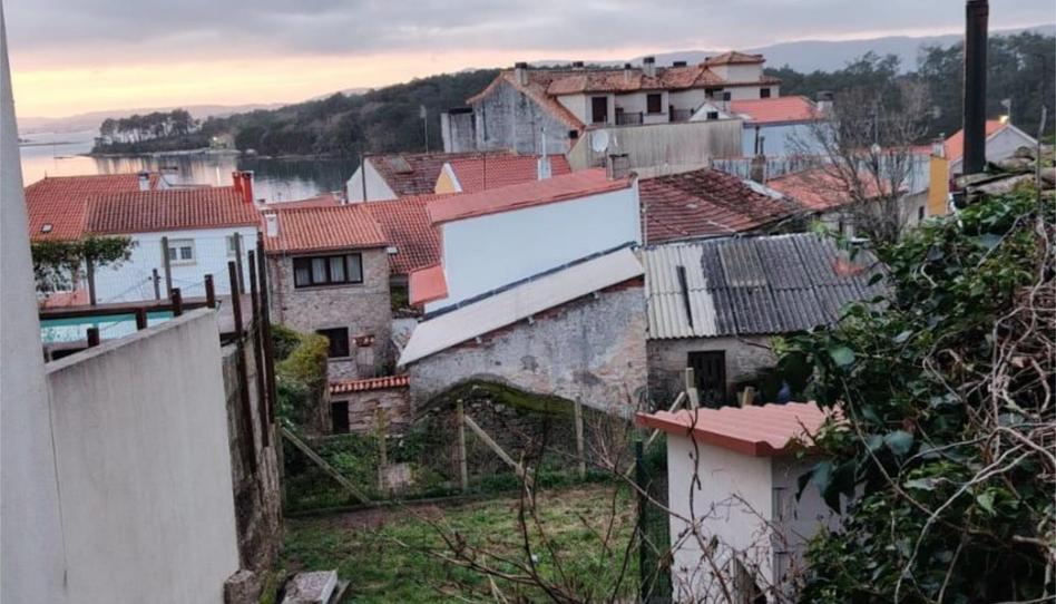 Casa adosada en venda a Calle Santiago, 19, O Carril, Vilagarcía de Arousa - imatge 1 Foto 1 de Casa adosada en venda a Calle Santiago, 19, O Carril, Vilagarcía de Arousa