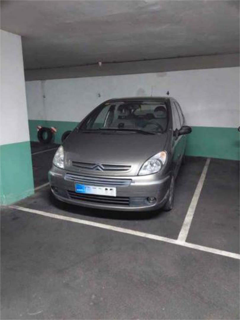 Parking de Garaje de alquiler en Oviedo 