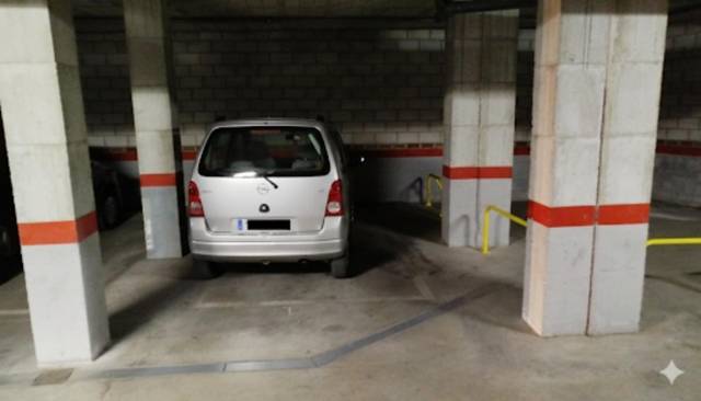 Garaje en Alquiler en Pasaje la Trini, 2 en La Victoria