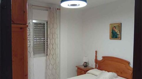 Foto 3 de Casa adosada en venta en Carmona, Sevilla