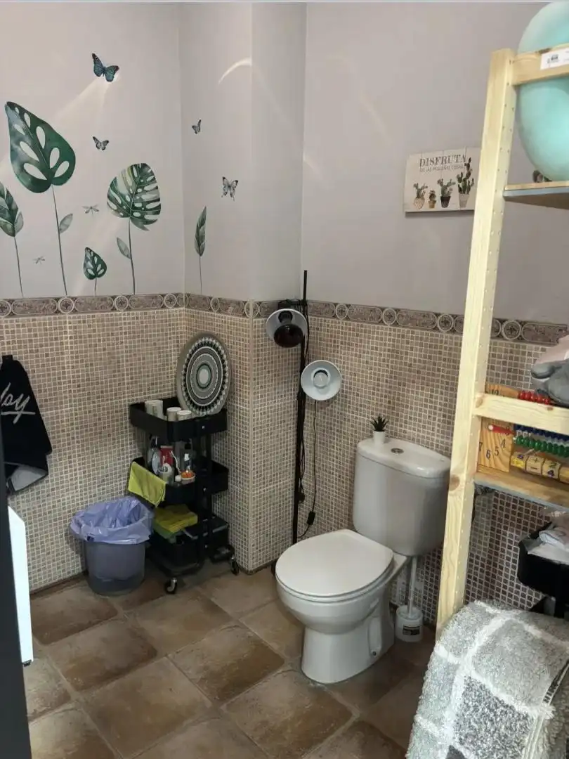Commercial properties for sale in Calle Ciudad De Riga, 2, Paus - Poligono San Blas Bathroom of Commercial properties for sale in Alicante / Alacant with Air Conditioner