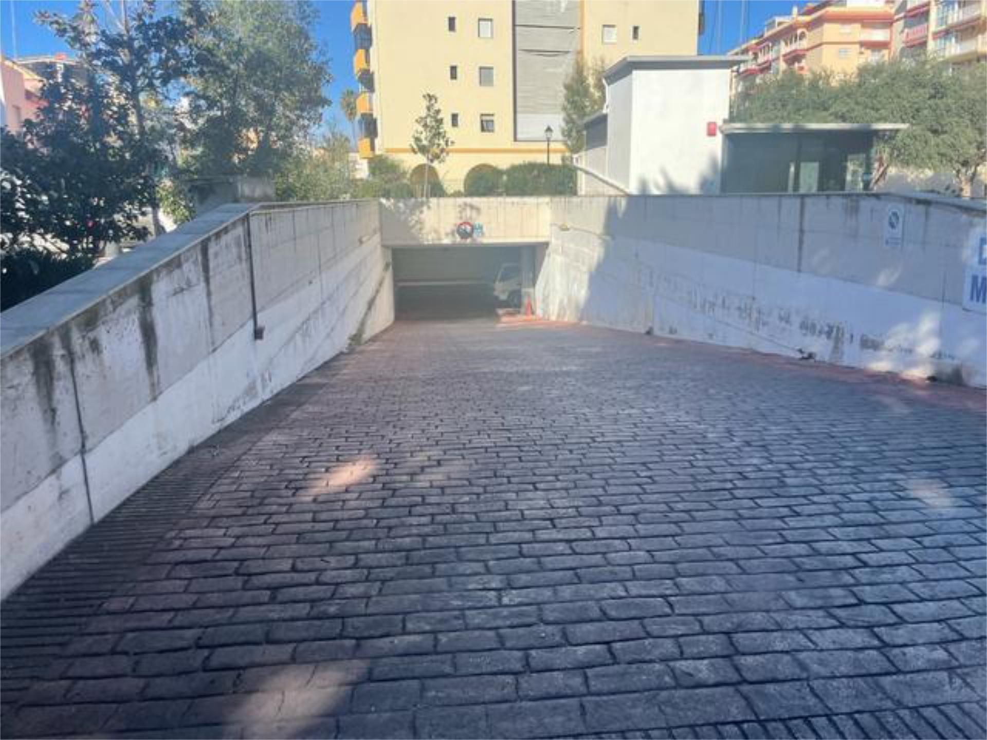Parking of Garage to rent in Fuengirola