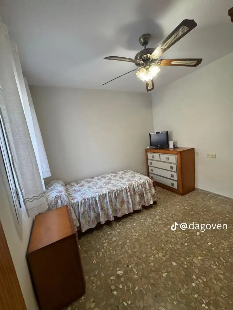 Ático en venta en Calle Manuel Machado, 41, Roquetas Pueblo Habitación de Ático en venta en Roquetas de Mar con Aire acondicionado, Terraza y Trastero