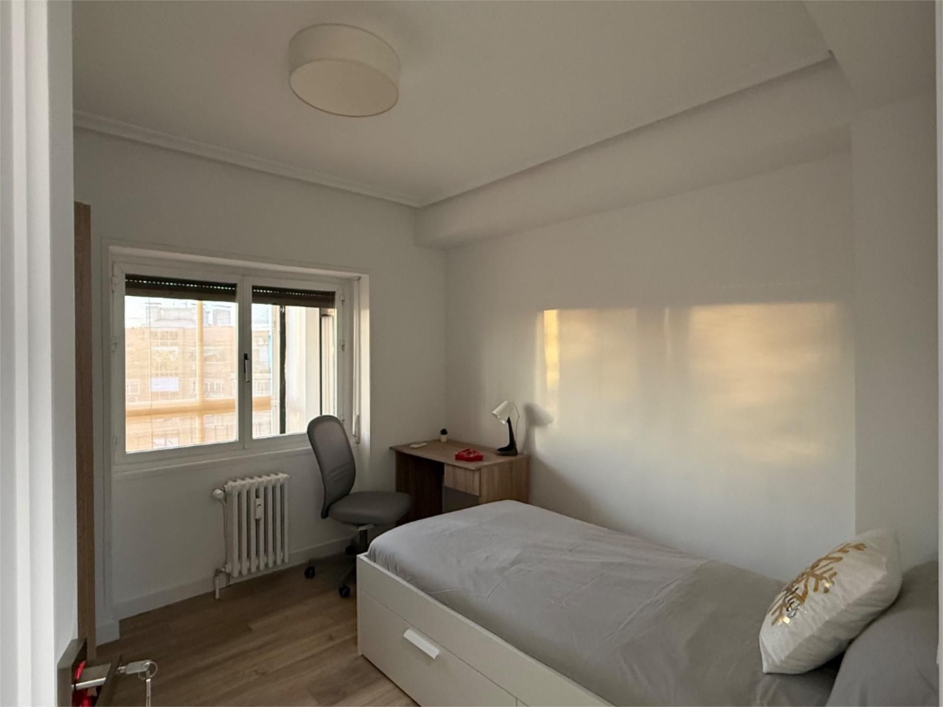 Pis per a compartir a Plaza Juan Antonio Suanzes, 3, Salvador