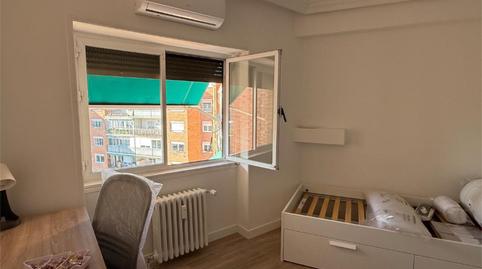 Foto 2 de Pis per a compartir a Plaza Juan Antonio Suanzes, 3, Salvador,  Madrid Capital