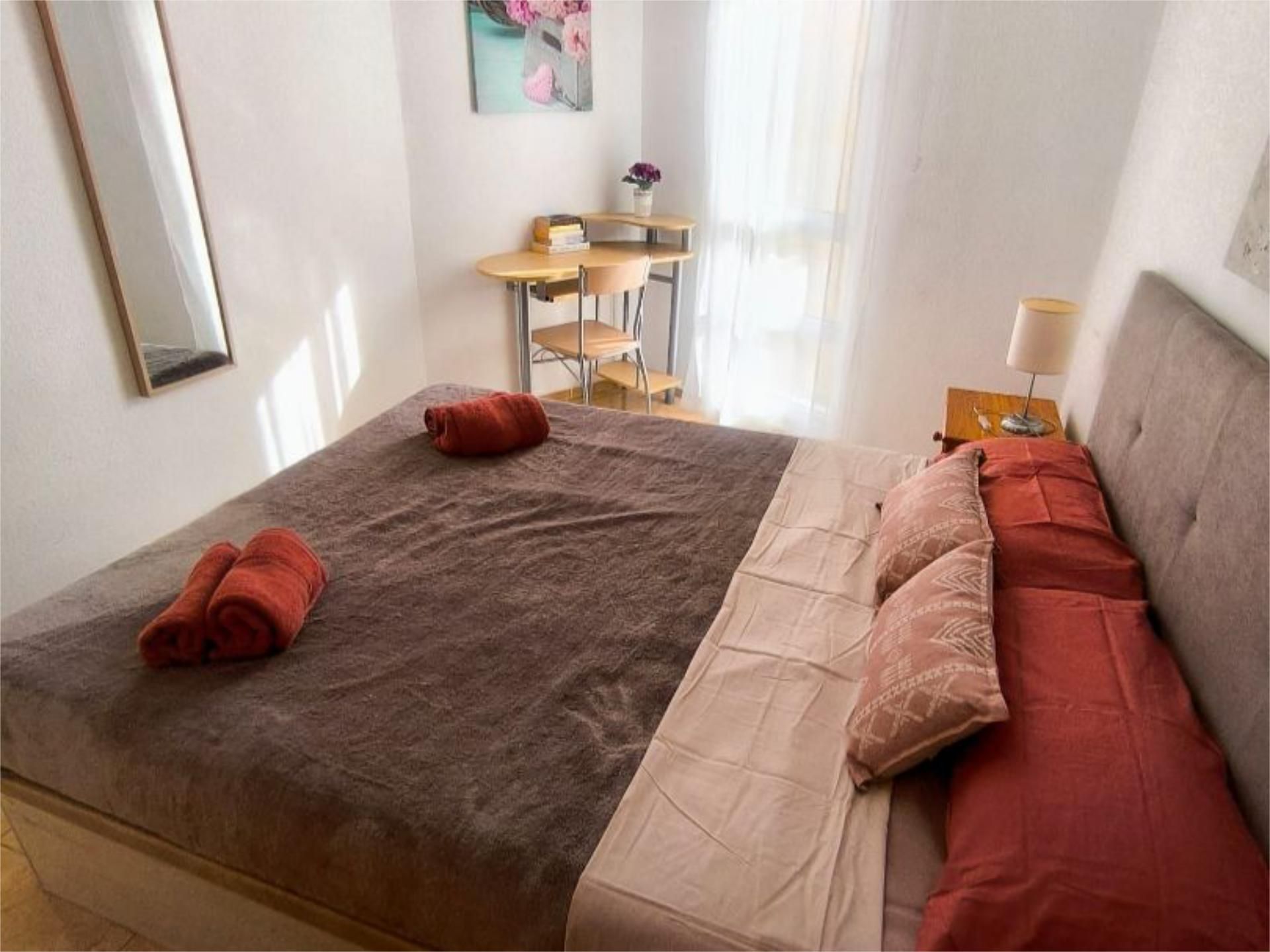 Pis en venda a Avenida Arquitecto Gómez Cuesta, 4, Playa de las Américas Dormitori de Pis en venda en Arona amb Piscina, Moblat i Aparcament comunitari