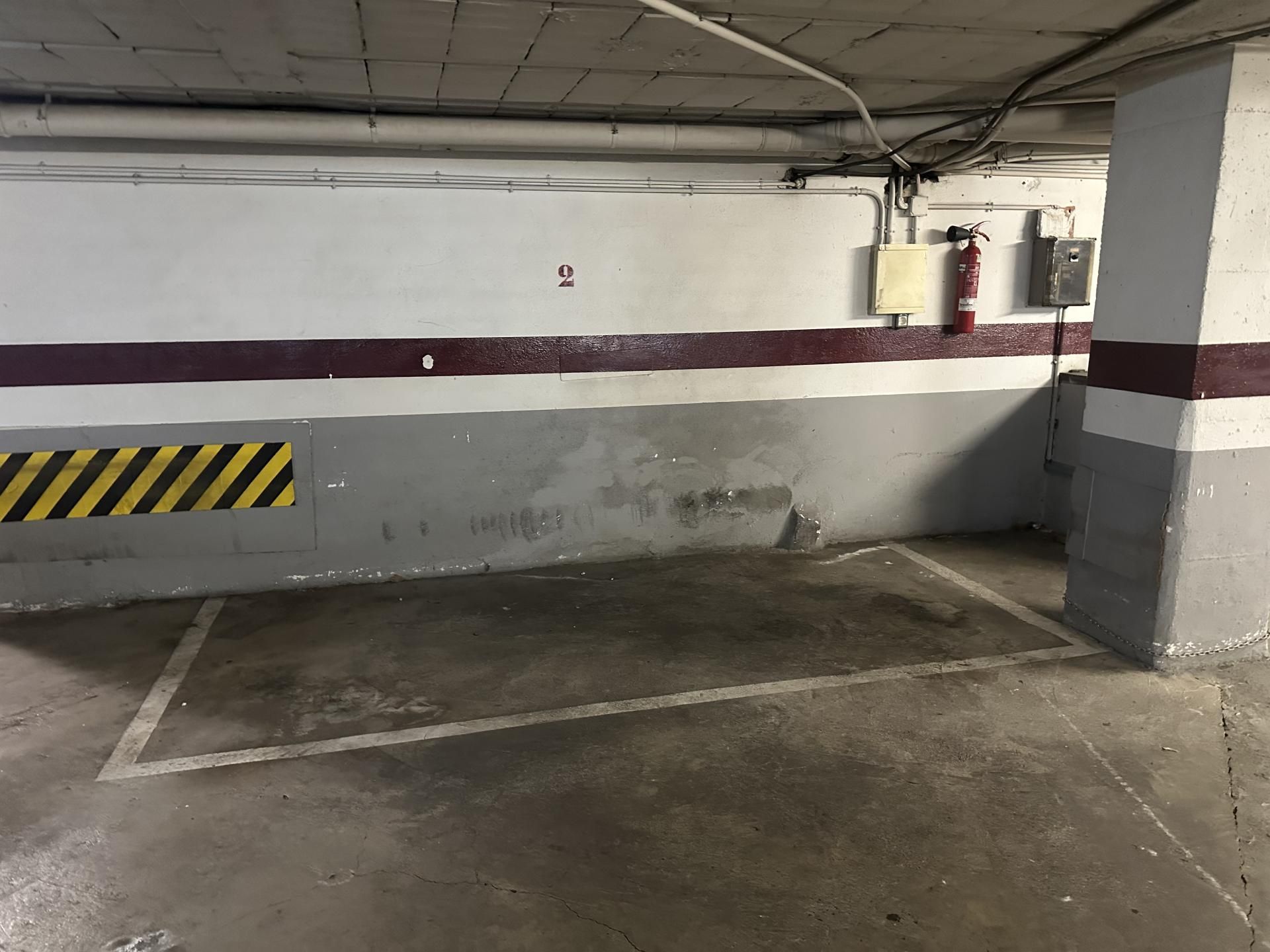 Parking of Garage for rent in Girona Capital