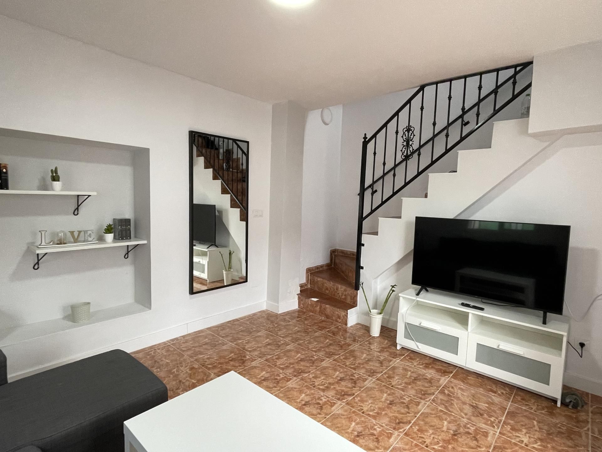 Single-family semi-detached for sale in Calle Pozo, 10, Almogía Living room of Single-family semi-detached for sale in Almogía with Furnished and Balcony