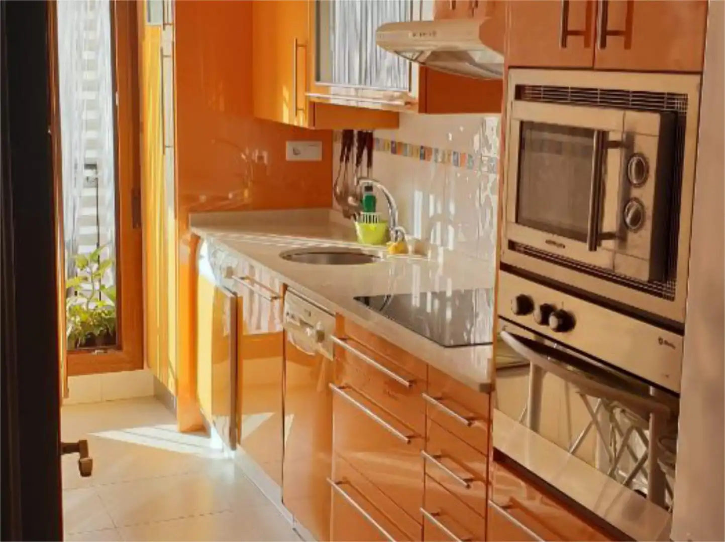 Flat for sale in Barrio la Somadilla, 4, Voto Kitchen of Flat for sale in Voto with Heating, Private garden and Parquet flooring