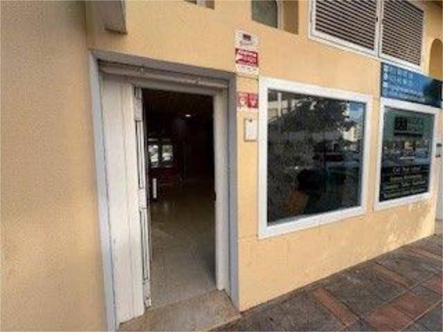 Local comercial en Alquiler en Castillo Sohail - Myramar